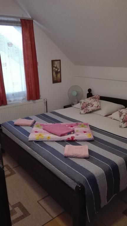 Guest House Adrijana Селиште-Дрежничко Экстерьер фото